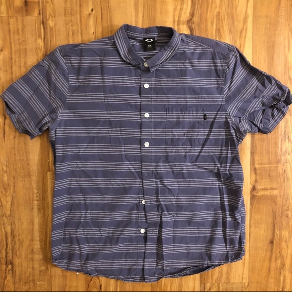 Oakley Casual Button Up Short Sleeve - XL - Picture 1 of 3